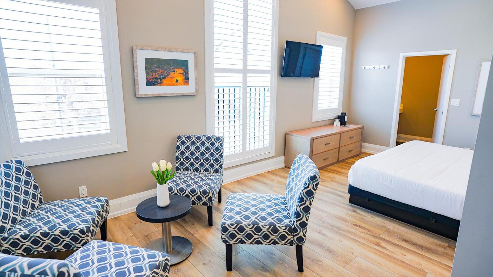 Colonial Hotel & Suites Grand Bend Exteriör bild
