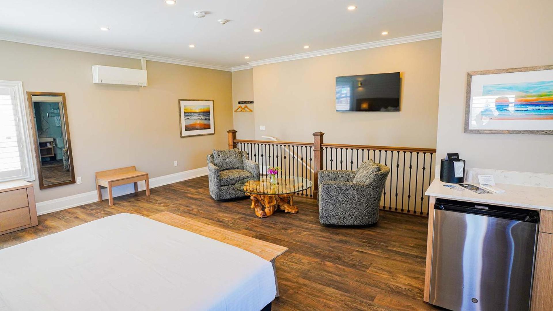 Colonial Hotel & Suites Grand Bend Exteriör bild